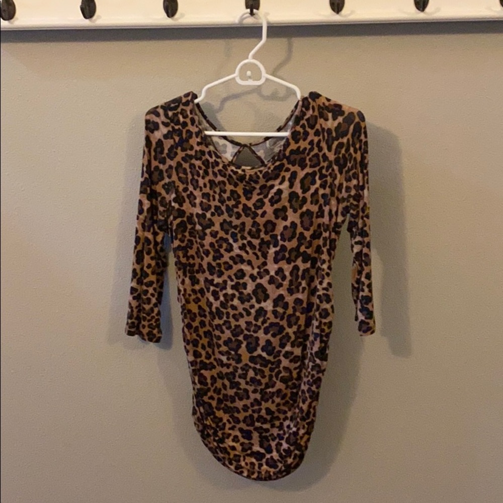 Leopard print maternity top *small*
